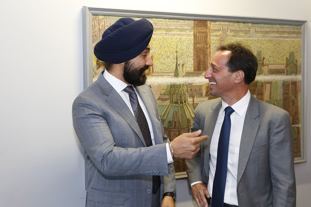 Then-innovation minister Navdeep Bains and Telesat CEO Daniel Goldberg at an event announcing the federal government’s $600-million subsidy for capacity on the firm’s LEO network, in Ottawa in July 2019.
